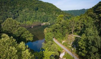 15303 15328 Midland Trl, Ansted, WV 25812