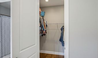318 Cockle Ln, Beaufort, SC 29906