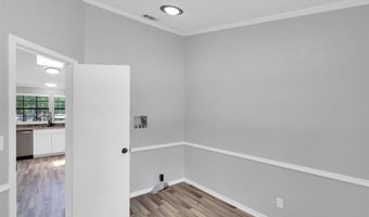 100 Chambers Dr, Alvarado, TX 76009