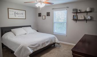 2100 Longview Dr, Arnold, MO 63010