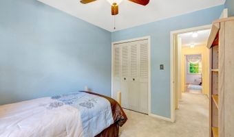 4203 KINGS MILL Ln, Annandale, VA 22003