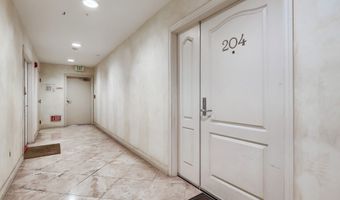 700 S Ardmore Ave 204, Los Angeles, CA 90005