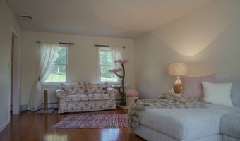 18 Carriage Dr, Burlington, CT 06013