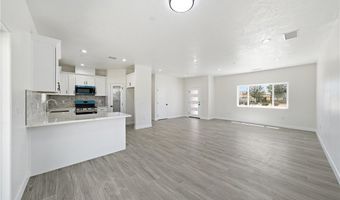 12658 Standing Bear Rd, Apple Valley, CA 92308