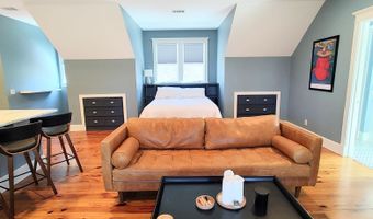 1 Bennett Point Dr A, Beaufort, SC 29907
