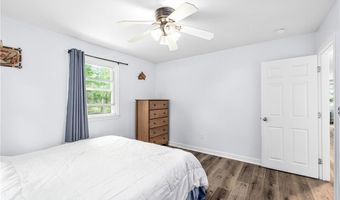 210 Keach Pond Dr, Glocester, RI 02814