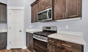 1561 Petersburg Dr, Chubbuck, ID 83202