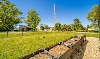 922 Alhambra Dr, Anderson, IN 46012