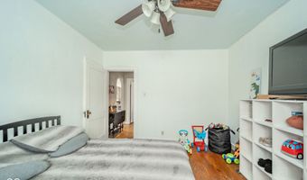 826 E 31st St, Anderson, IN 46016