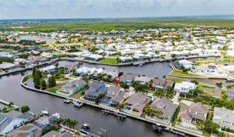 5713 SEA TROUT Pl, Apollo Beach, FL 33572