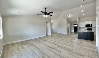 1711 Opal Dr, Elko, NV 89801