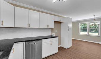 221 Greenland Rd, Anderson, SC 29626