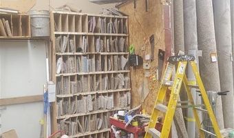 636 N Main St, Ottawa, KS 66067