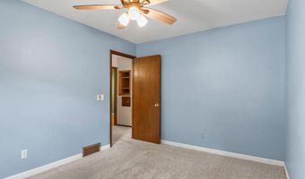 1602 Golden Oak Ln, Madison, WI 53711