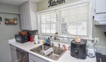 1579 Van Buren Rd, Barnesville, GA 30204