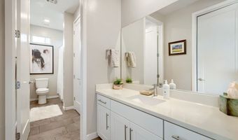 10313 Jade Point Dr, Las Vegas, NV 89135