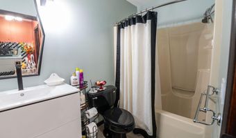 989 McCabe Ave NE, Ada, MI 49301