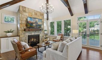 132 Interlachen Rd, Hopkins, MN 55343
