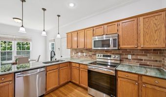 1818 Misty Hollow Ln, Apex, NC 27502