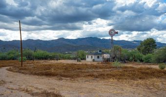 19755 E PALO VERDE Ln, Black Canyon City, AZ 85324