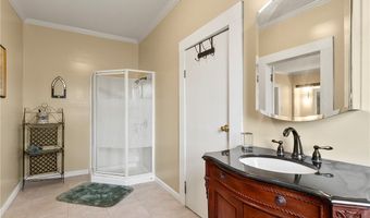 514 3rd St, Aliceville, AL 35442