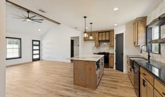 271 Rolling Ranch Blvd, Alvord, TX 76225