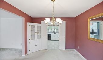 119 Zona Dr, Auburn, IN 46706