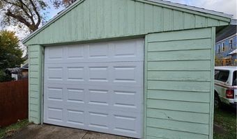 830 Watson Pl, Utica, NY 13502