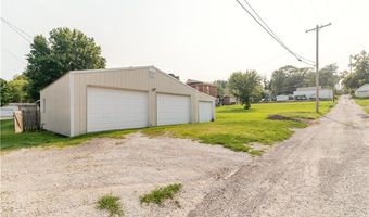 905 Parallel St, Atchison, KS 66002