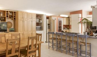 10 Steep Hollow Ln, Cos Cob, CT 06807