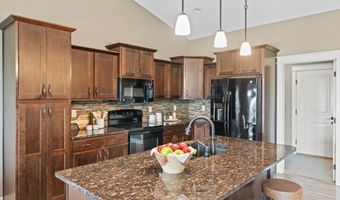 316 34th St SE, Altoona, IA 50009