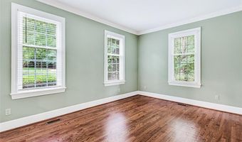 1018 Viewmont Dr, Asheboro, NC 27205