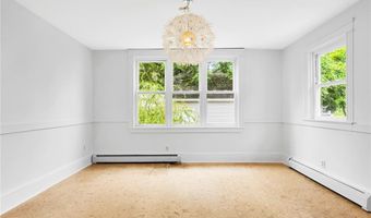29 Firglade Ave, East Providence, RI 02915