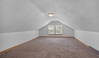 2218 Lee Dr, Akron, OH 44306