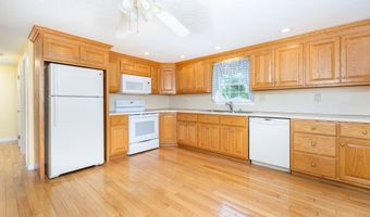 33 Debra Ln, Bristol, CT 06010