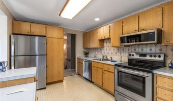 49 Paul Dr, Amherst, NY 14228