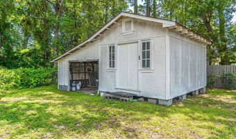 1710 N Poplar St, Aberdeen, NC 28315