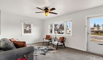 956 HILLCREST Rd, Cheyenne, WY 82009