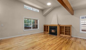 2612 NW Lemhi Pass Dr, Bend, OR 97703