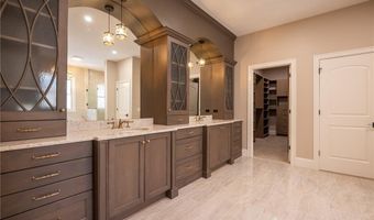 7 Dennell Dr, Lincoln, RI 02865