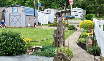 114 E 4th St, Augusta, KY 41002