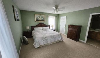 250 CHILDMARK Dr, Albertville, AL 35950