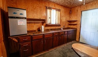 105 S Dubuque St, Albion, IA 50005