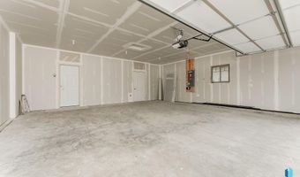 2408 E Brek St, Brandon, SD 57005