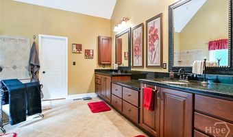 283 Creekside Dr, Arnoldsville, GA 30619