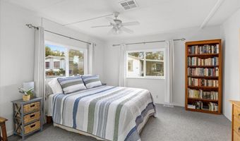 7318 San Luis St, Carlsbad, CA 92011