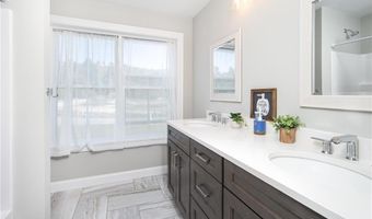 41 Wintergreen Way, Glocester, RI 02814