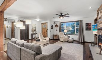 2555 NW SQUIRE Pl, Albany, OR 97321