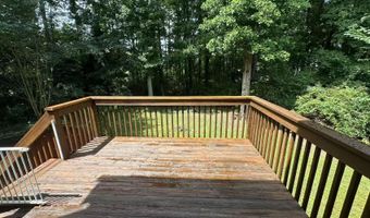 1748 Town Home Dr, Apex, NC 27502