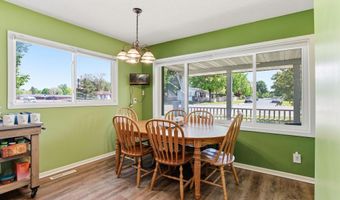 765 E Main St, Anoka, MN 55303